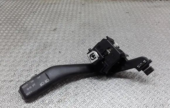 Volkswagen Touran I Indicator stalk 1K0953513A