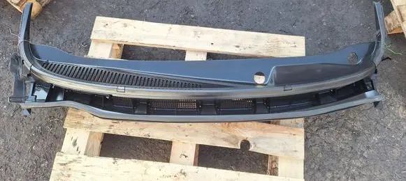 Nissan Note (E11) Wiper trim 668629U100