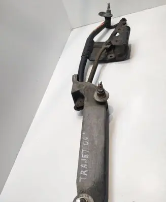 Front wiper linkage