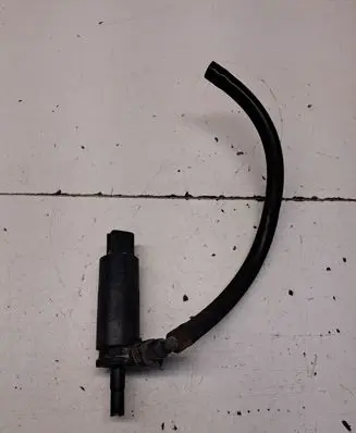 BMW 5 E60 E61 Windscreen/windshield washer pump 6973097 67126973097