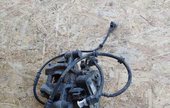 BMW 2 F45 Rear brake caliper 687650701
