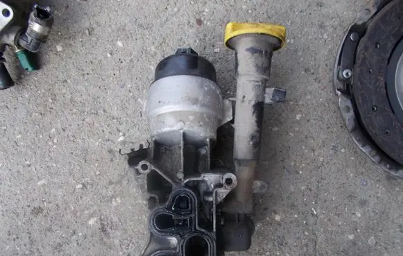 Fiat Grande Punto Oil fill pipe 