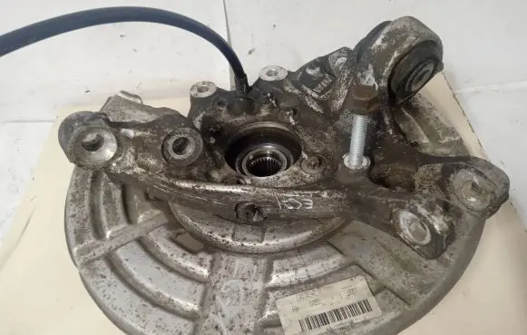 BMW M4 F82 F83 Rear wheel hub 0002353445 2284881