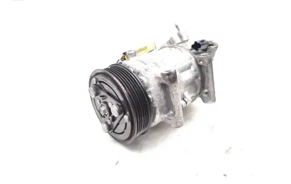Citroen DS3 Air conditioning (A/C) compressor (pump) 9833718880