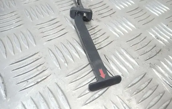 Volkswagen PASSAT B5.5 Engine bonnet (hood) release handle 3B0823593D