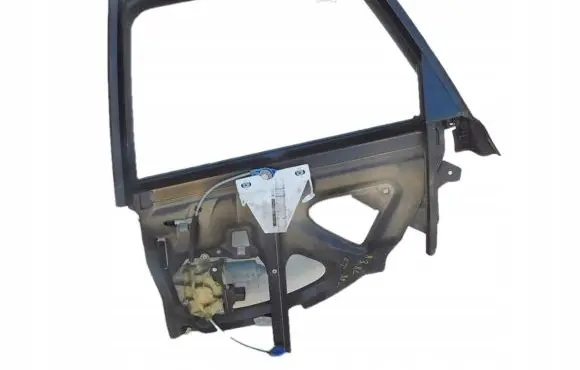 Audi A3 S3 8L Rear door window/glass frame 