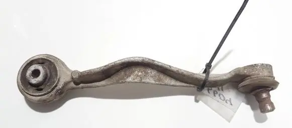 Volkswagen PASSAT B5 Front lower control arm/wishbone
