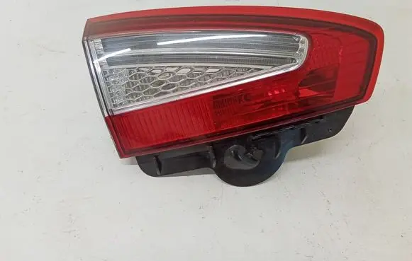 Ford Mondeo MK IV Tailgate rear/tail lights BS7113A603BD