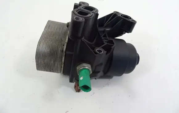 Seat Leon (5F) Oil filter mounting bracket 