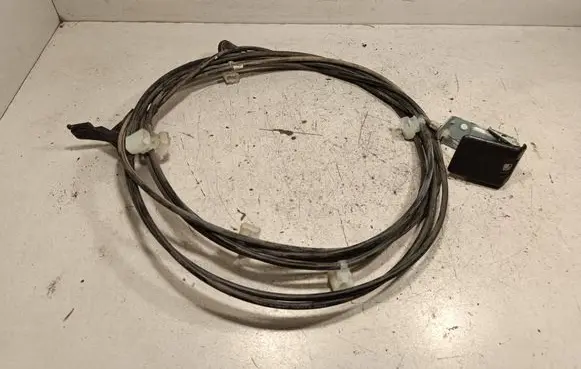 Mitsubishi L200 Fuel tank opening switch 