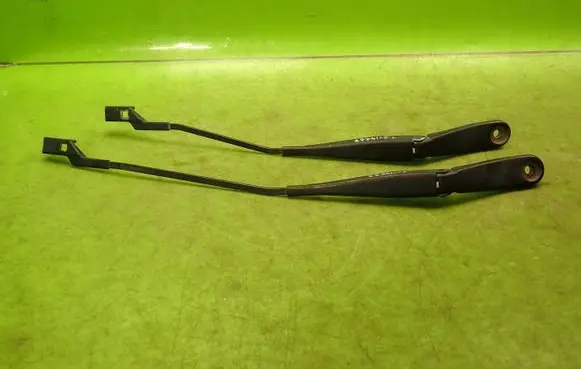 Ford Mondeo MK IV Front wiper blade arm 