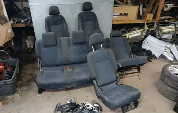 Volkswagen Caddy Seat set 