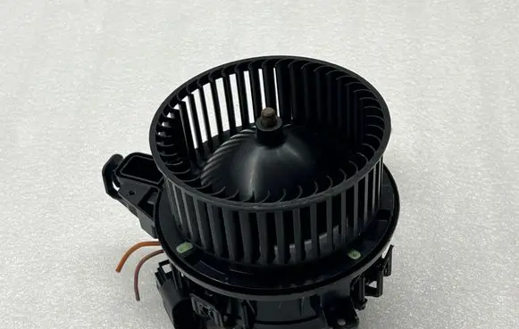 Skoda Kamiq Heater fan/blower 2Q2820021A