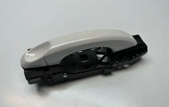 Volkswagen Amarok Rear door exterior handle