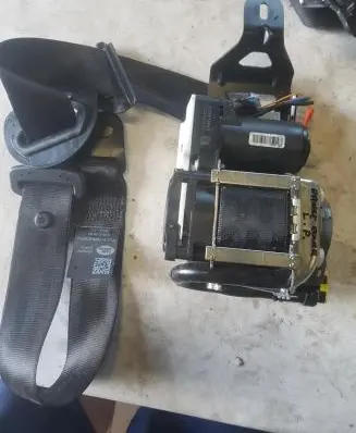 Land Rover Range Rover L405 Front seatbelt