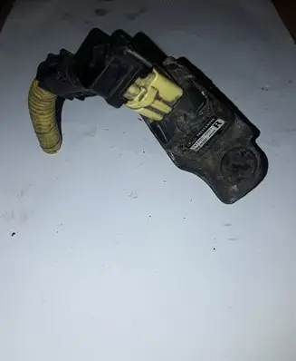 Subaru Forester SG Airbag deployment crash/impact sensor 98231SA040