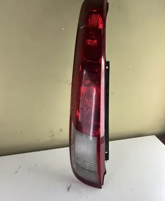 Nissan X-Trail T30 Rear/tail lights