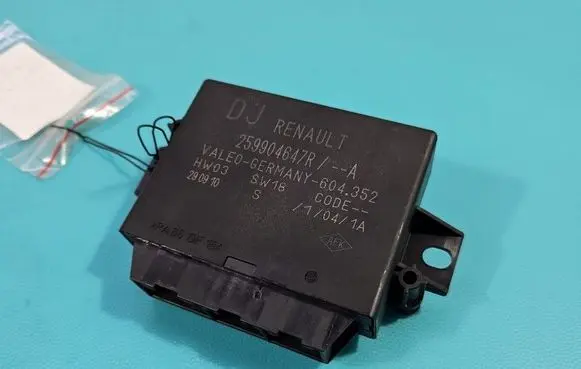 Renault Scenic III - Grand scenic III Parking PDC control unit/module 259904647R IMPRK1582600