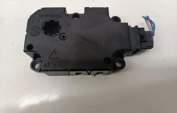 Mercedes-Benz E AMG W213 Air flap motor/actuator HE0T0026K