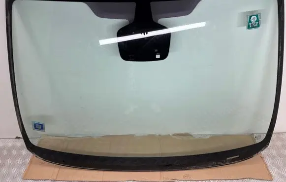 Opel Astra J Front windscreen/windshield window AS1M1250DOT682 E000199 43R001585