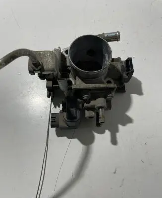 Suzuki Swift I Throttle valve 69L0