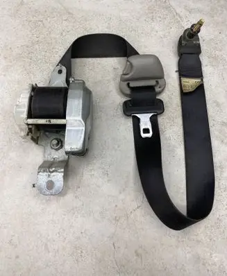 Nissan Pathfinder R51 Front seatbelt 7P1350P