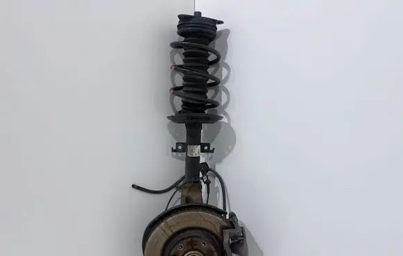 Renault Kadjar Front wheel hub spindle knuckle ZWROTINCA
