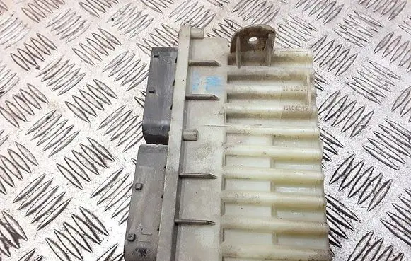 Opel Zafira A Other relay 24462346 15408375