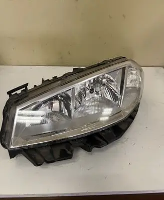 Renault Megane II Headlight/headlamp 89306990 8200073220J 8200073220