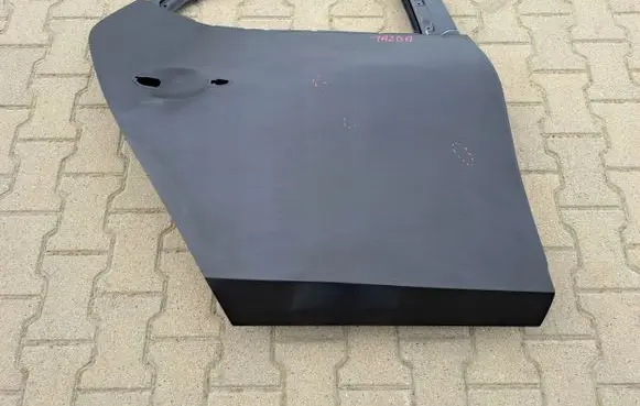 Mazda 3 Rear door