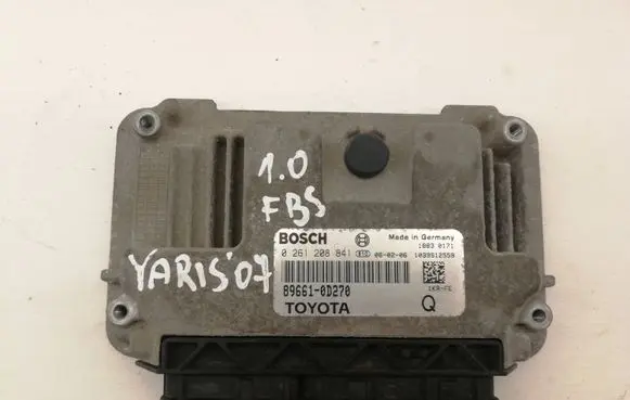 Toyota Yaris Engine control unit/module 0261208841