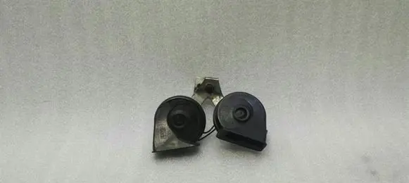 Aston Martin DB9 Horn signal AD2313A803BA