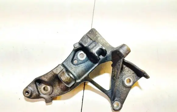 Ford Focus C-MAX Engine mounting bracket 9653249480