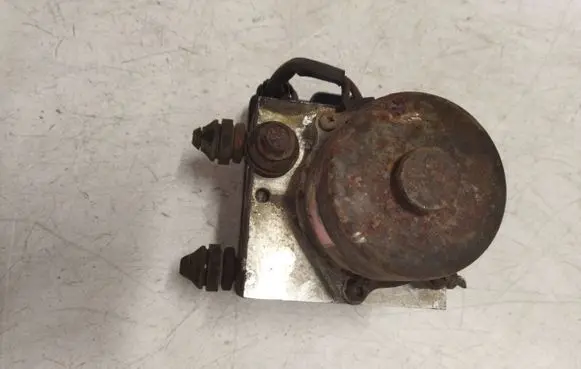 Mitsubishi Galant ABS Pump 437A509800079