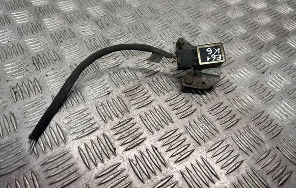 BMW 5 E60 E61 Headlight/headlamp level sensor 6778811