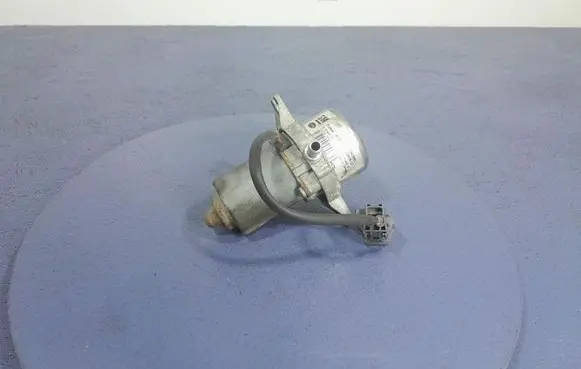 Opel Astra J Vacuum pump 13343961