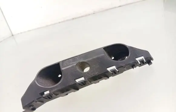 Nissan Note (E12) Fender mounting bracket 622253VU0A
