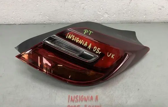 Opel Insignia A Rear bumper light 39024205