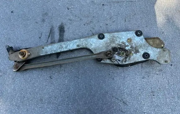 Nissan Patrol 260 Rear window wiper motor 28700-G9800