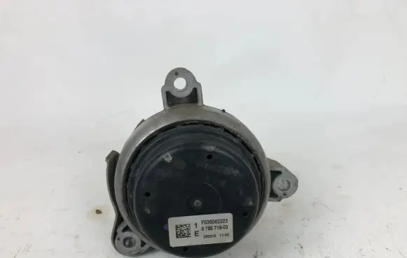 BMW X3 F25 Engine mount bracket 6785716 290616 F036062223