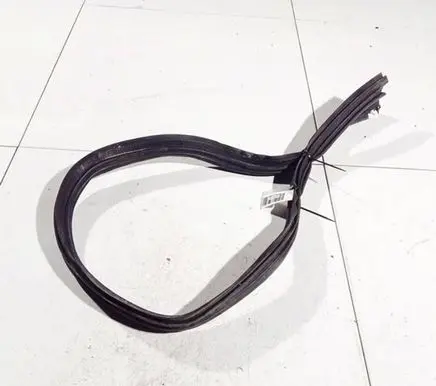 Mercedes-Benz E W210 Rubber seal front coupe door 