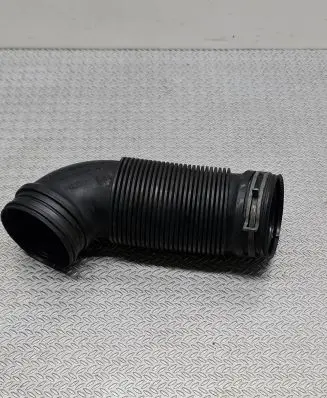 Volkswagen Golf V Air intake hose/pipe 1K0129684B 446148