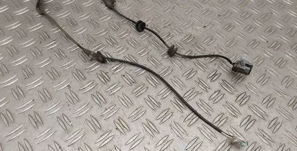 Toyota Verso Rear ABS sensor wiring 