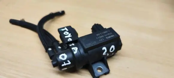 Toyota Avensis T250 Turbo solenoid valve 258190R011 071202