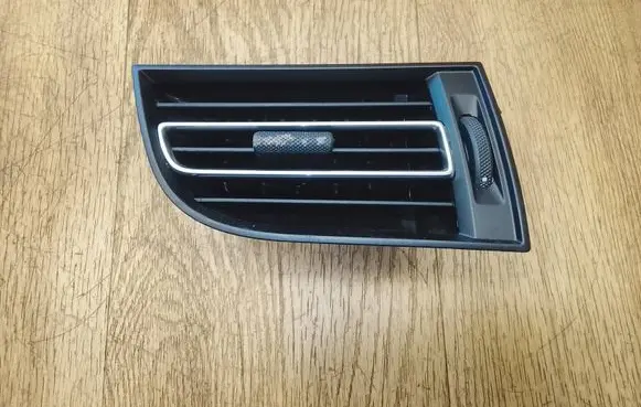 Porsche Macan (95B) Dashboard side air vent grill/cover trim 95B819701J