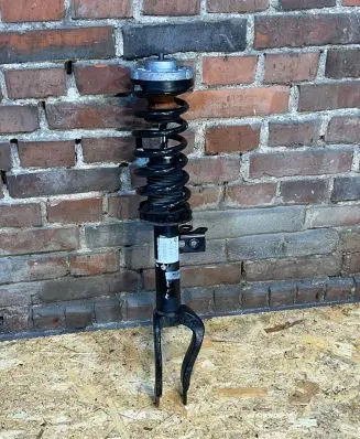 BMW 5 F10 F11 Front shock absorber with coil spring 6784013