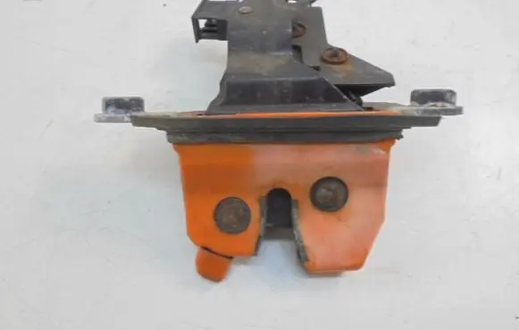 Skoda Fabia Mk1 (6Y) Tailgate/trunk/boot lock/catch/latch 6Y0827501D