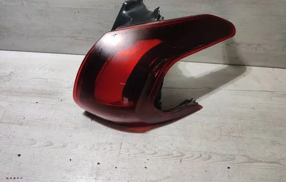 Peugeot 2008 I Rear/tail lights 9826730380