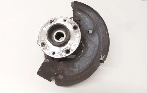 Front wheel hub
