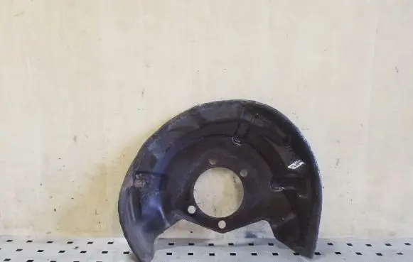 Nissan X-Trail T32 Rear brake disc plate dust cover 